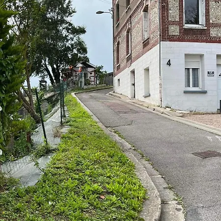 Chez Laeti Type F2 Apartment *